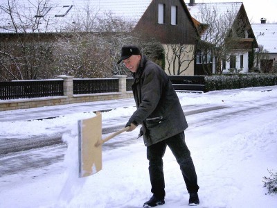 Hauseigentümer haften bei mangelhafter Schneeräumung