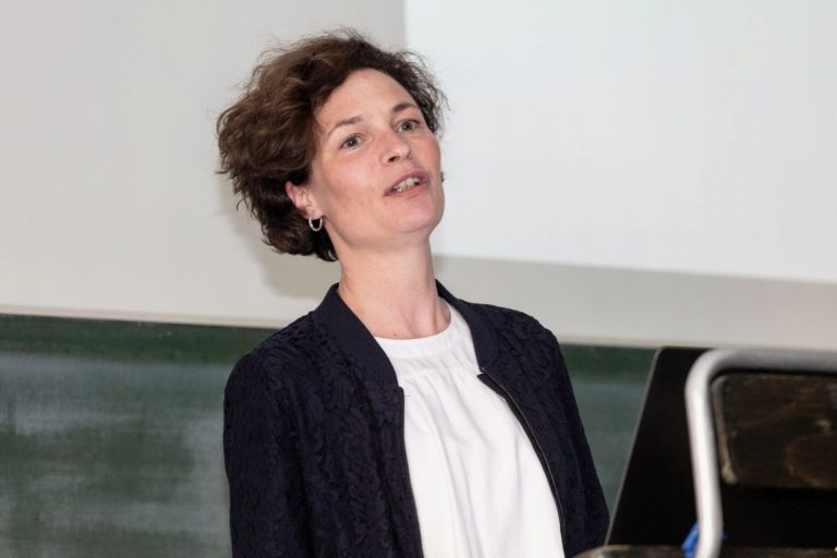Dr. Anna Krüger
